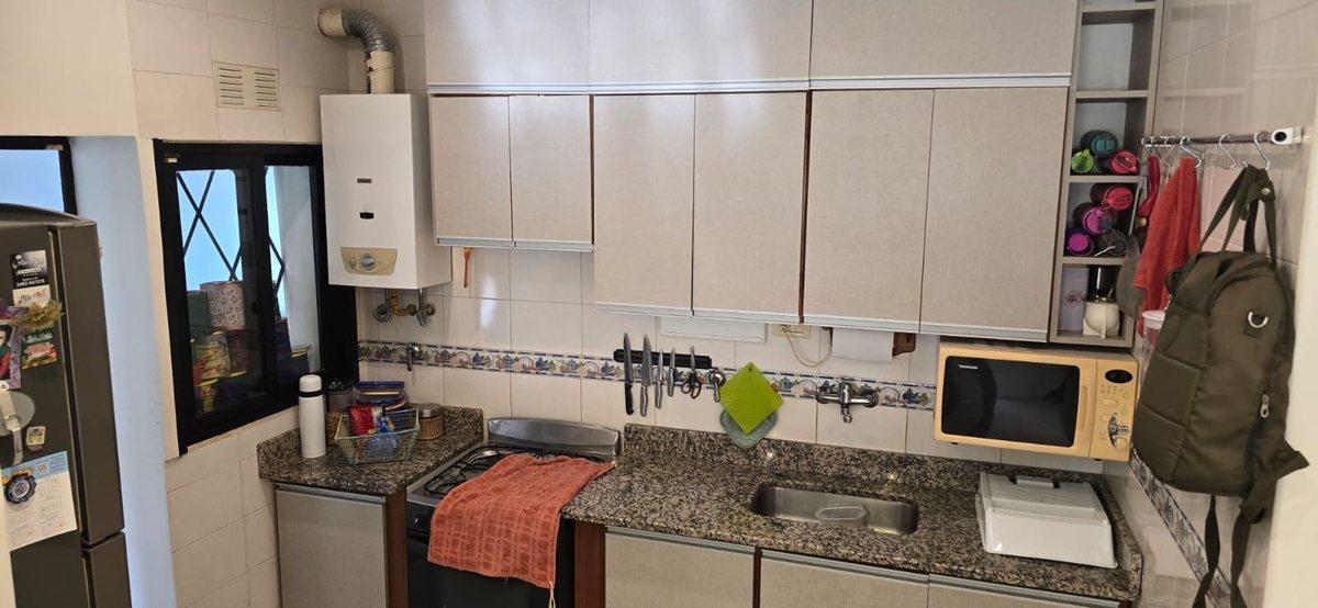 Foto de SE VENDE CASA DENTRO DE LOS 4 BVS, RECONQUISTA, imagen 3