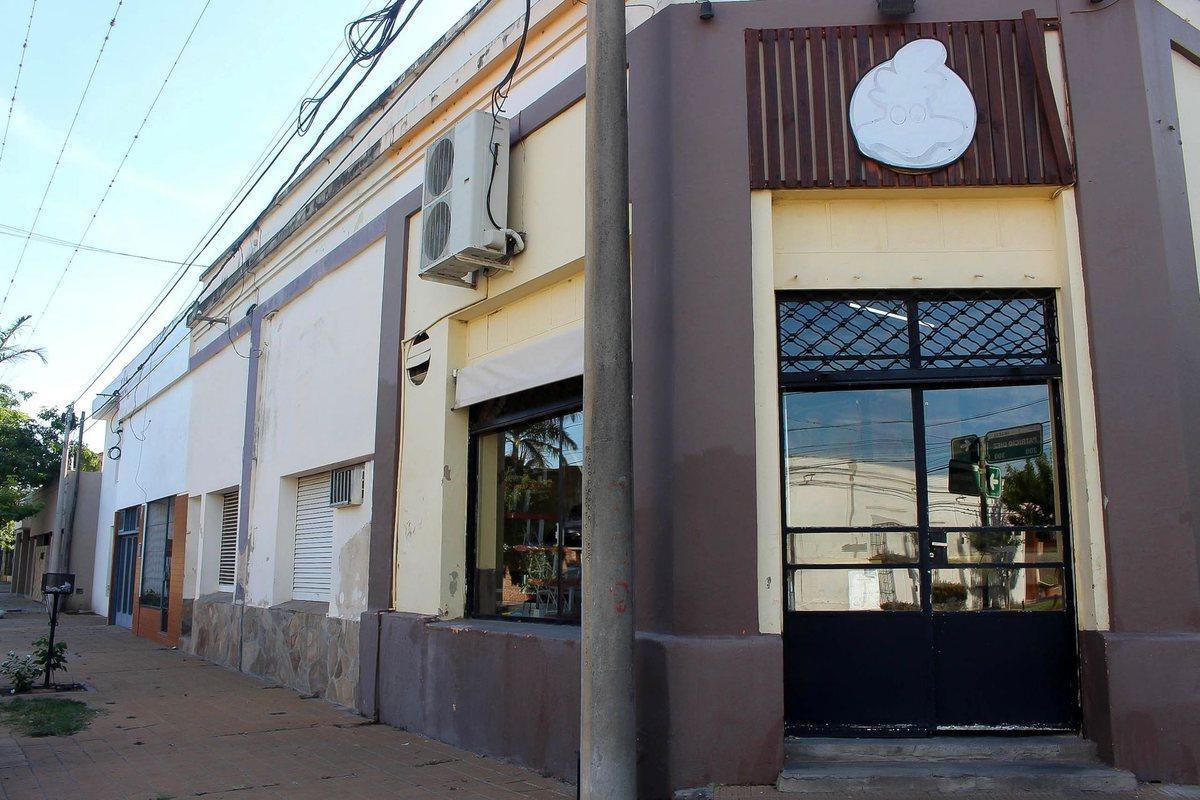 SE VENDE LOCAL COMERCIAL Y VIVIENDA EN LOS BLVR.
