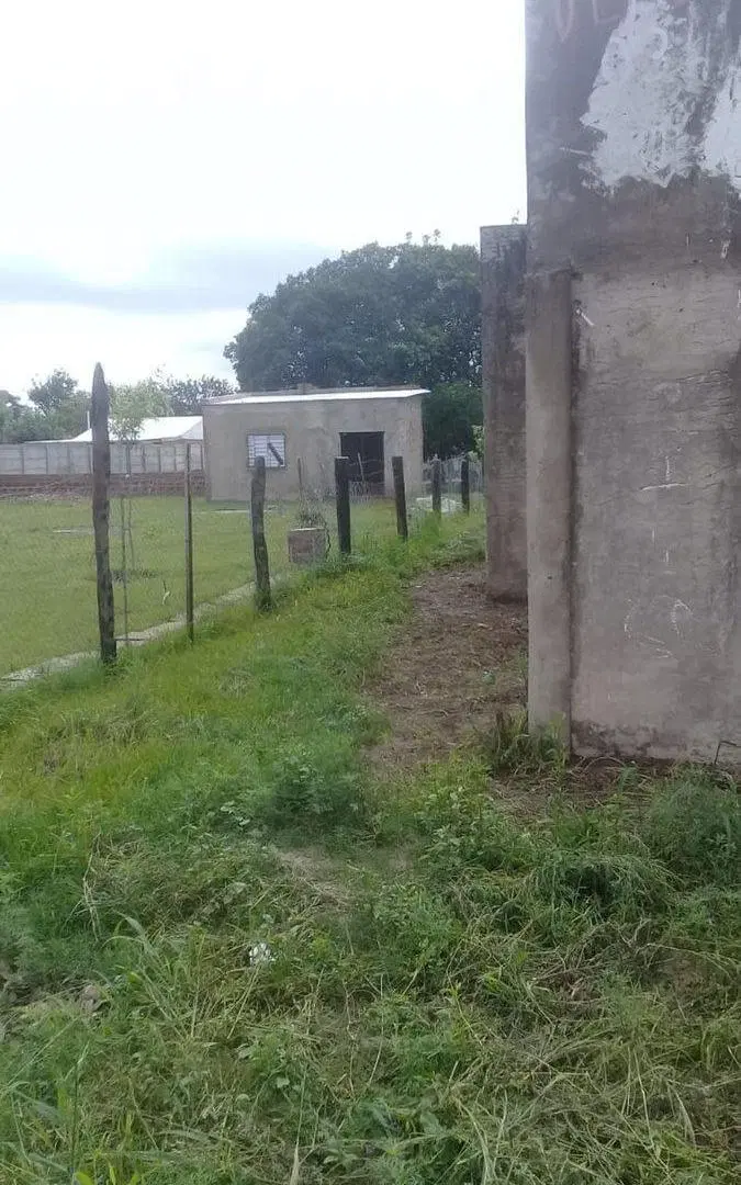 Terreno con Casa en construcción al 60%! 3