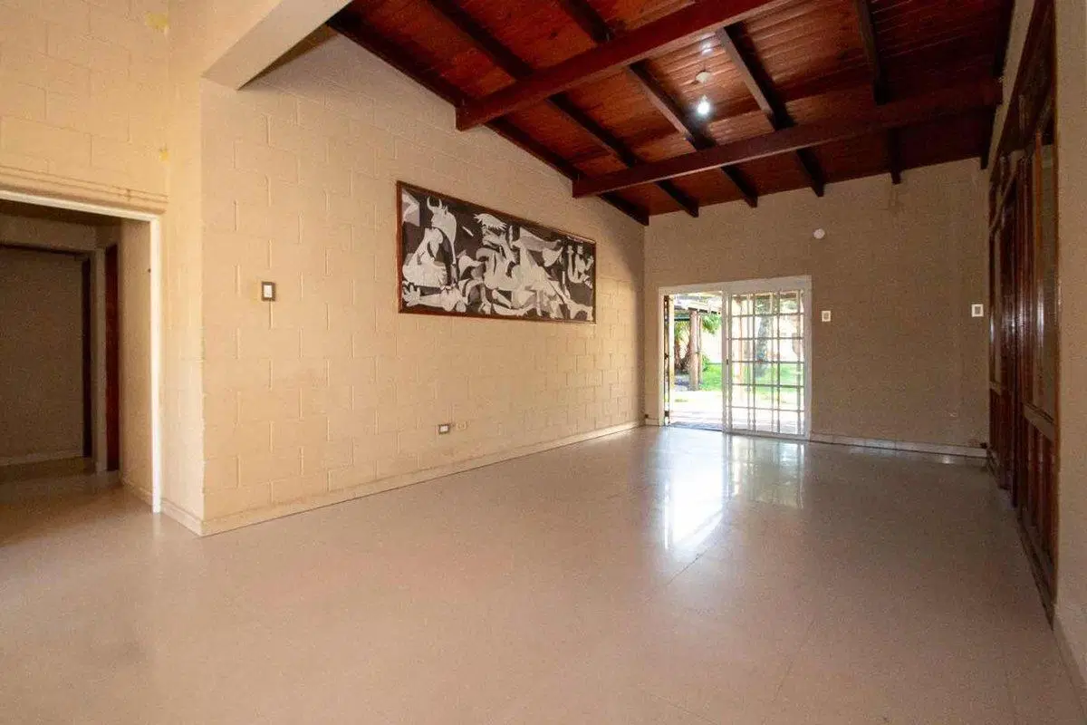 Casa en alquiler Barrio Sarmiento 3