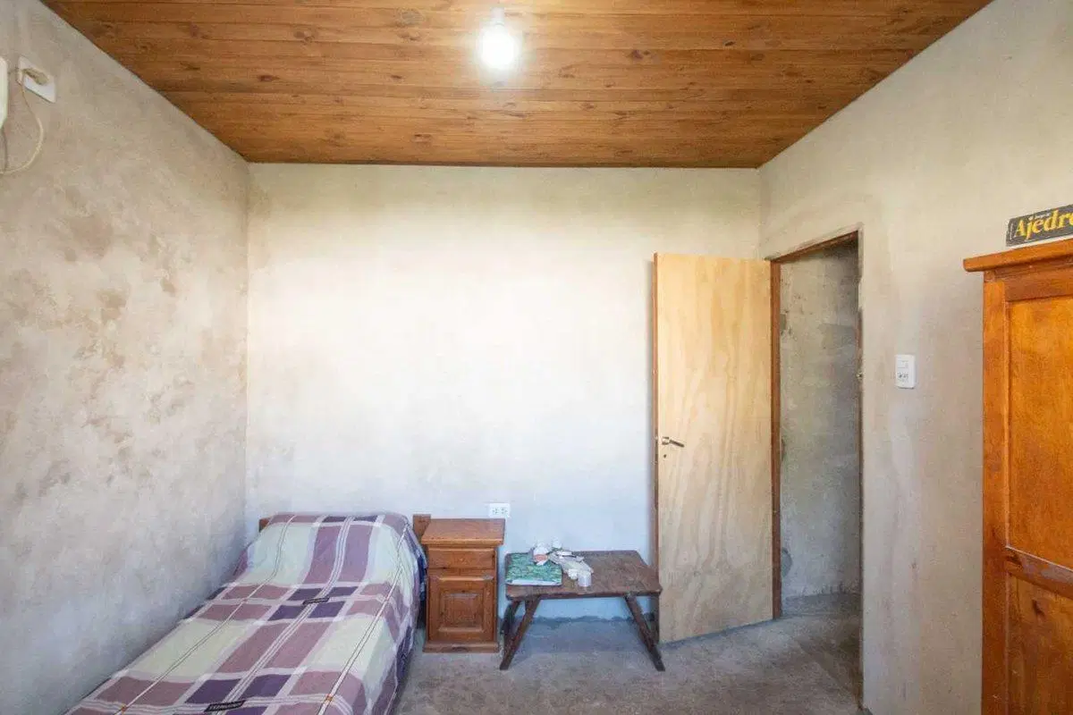 SE VENDE CASA EN BARRIO NAZARETH RECONQUISTA 4