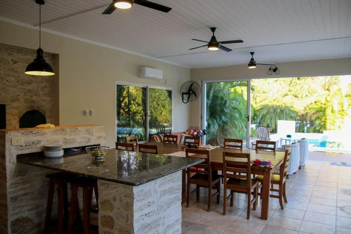 SE VENDE QUINCHO EN CLUB DE CAMPO LA RURAL RQTA. 2