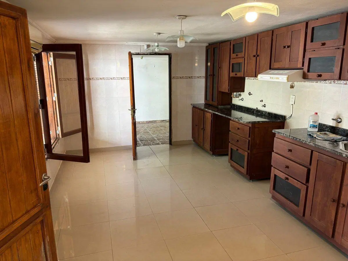 Casa interna en Barrio Chapero Reconquista. 4