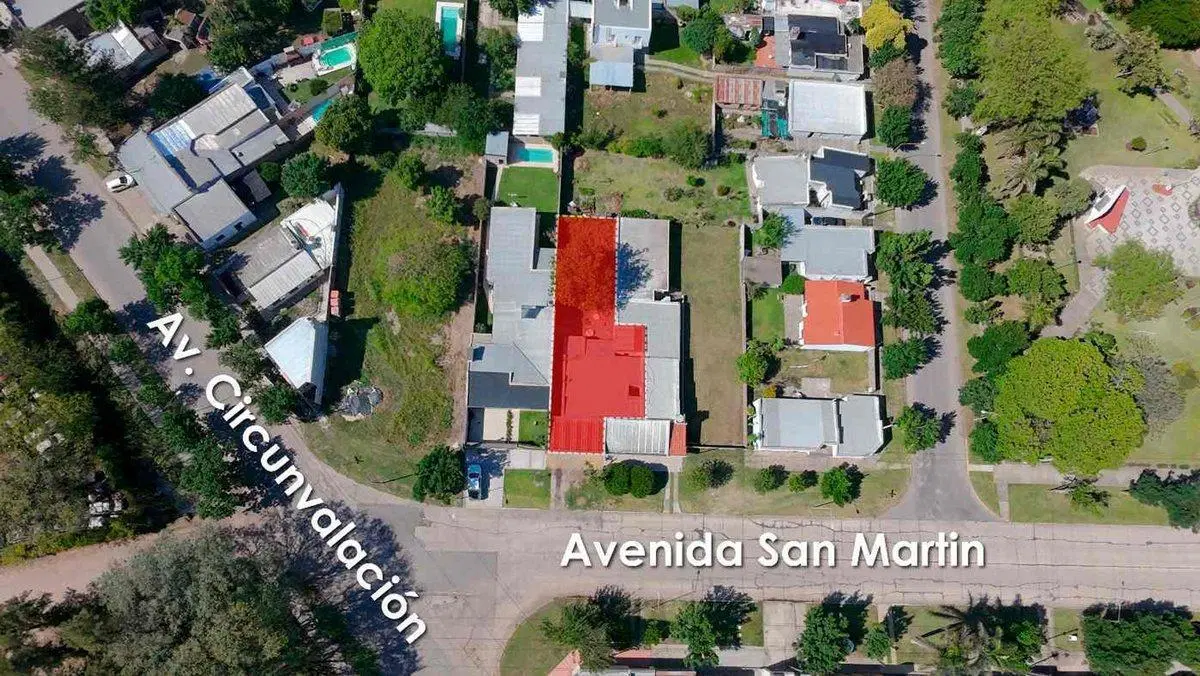 Casa en venta en Avellaneda a refaccionar 3