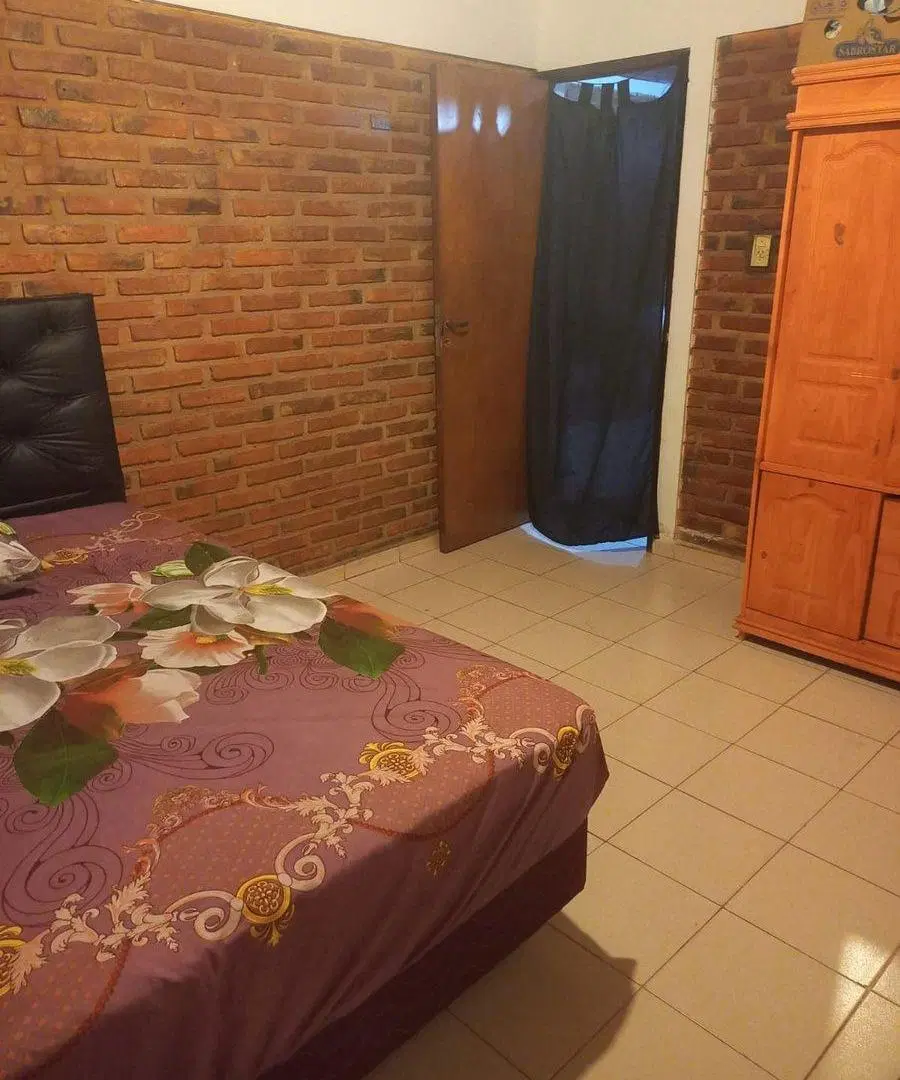 EN VENTA, 2 DPTOS DE 2 DORMITORIOS-CENTRO VERA 4