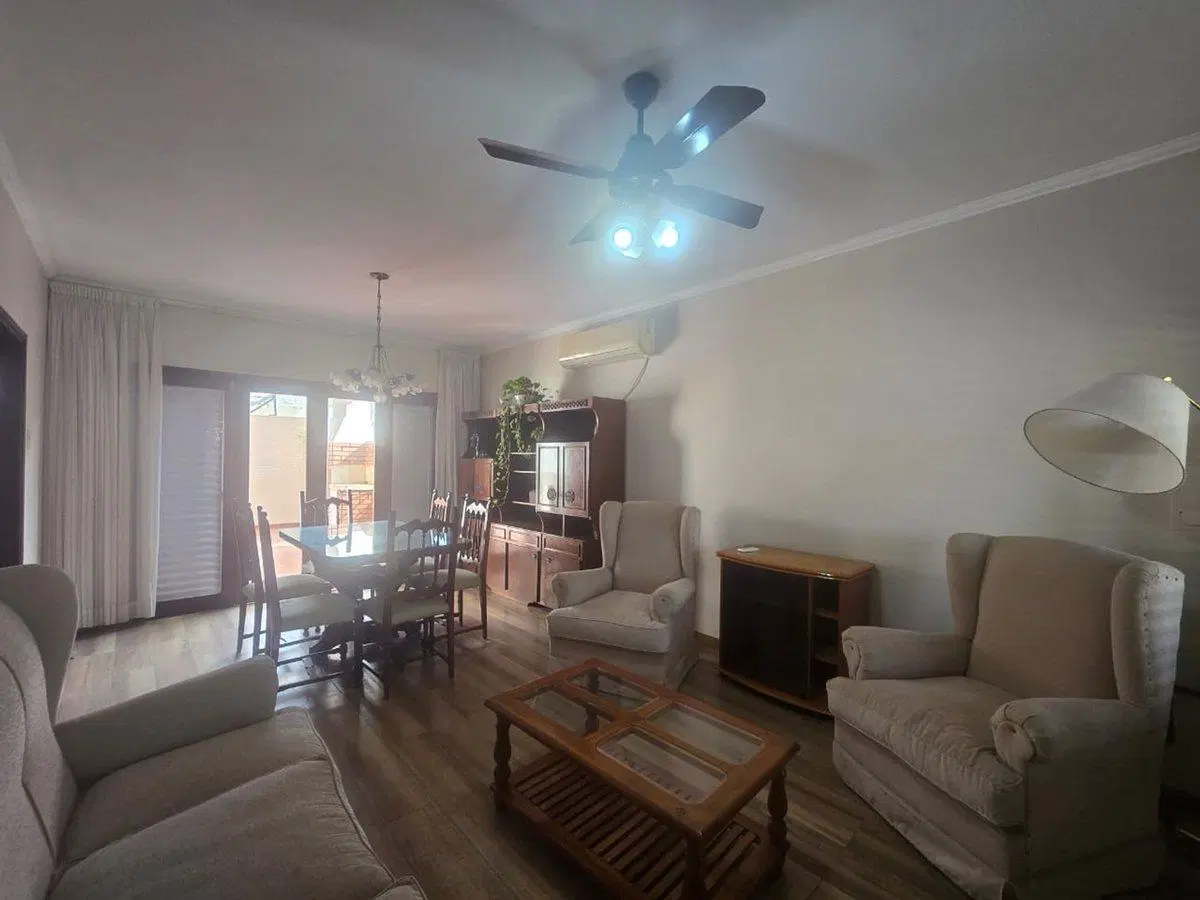 Se vende casa en centro de Reconquista 3