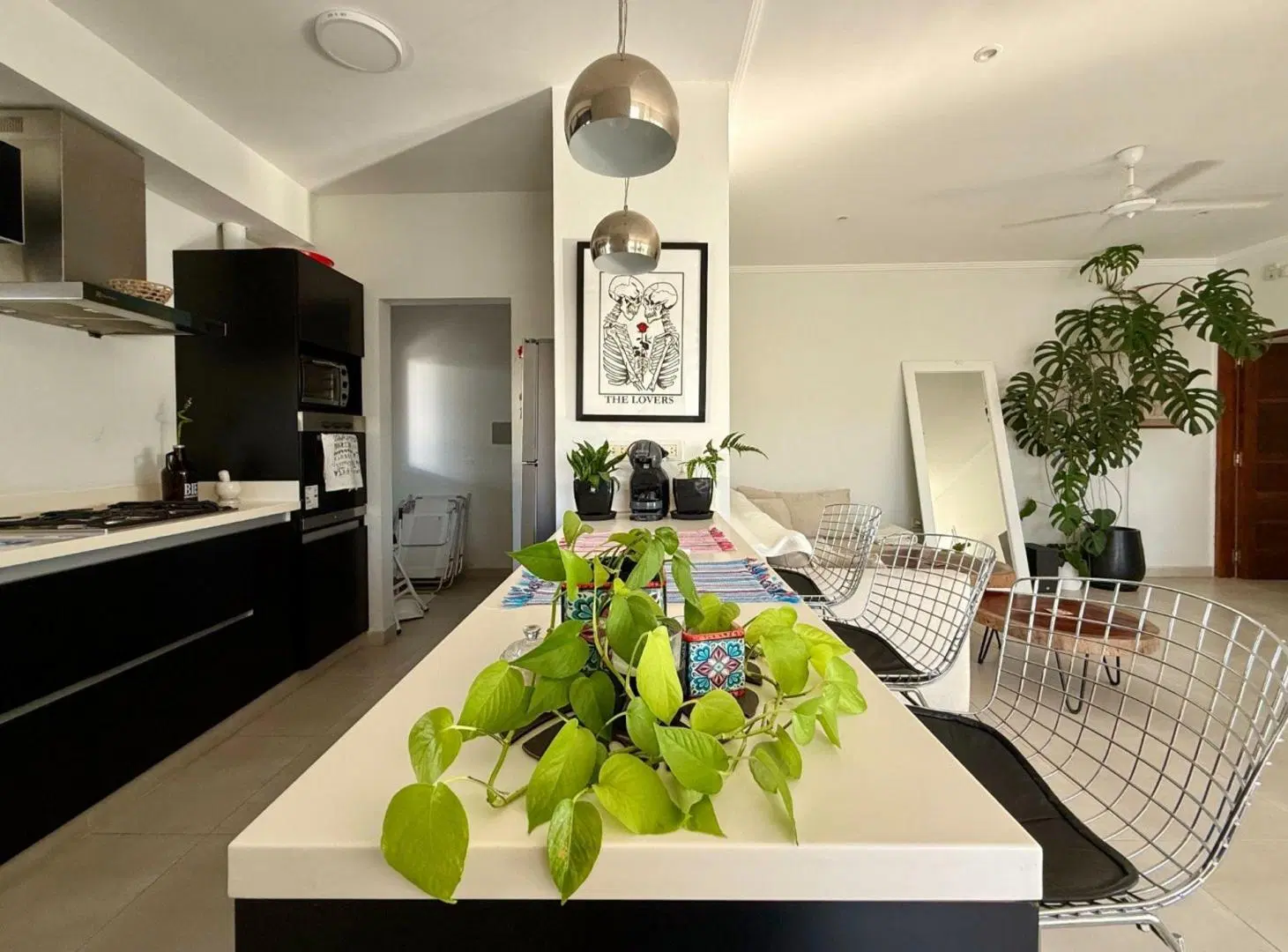 SE VENDE CASA EN BARRIO MARTELOSSI DE RQTA 2