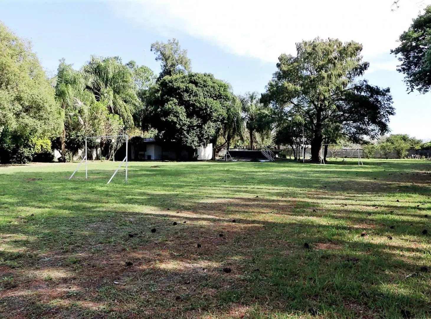 SE VENDE CASA QUINTA CON PILETA EN RECONQUISTA 5