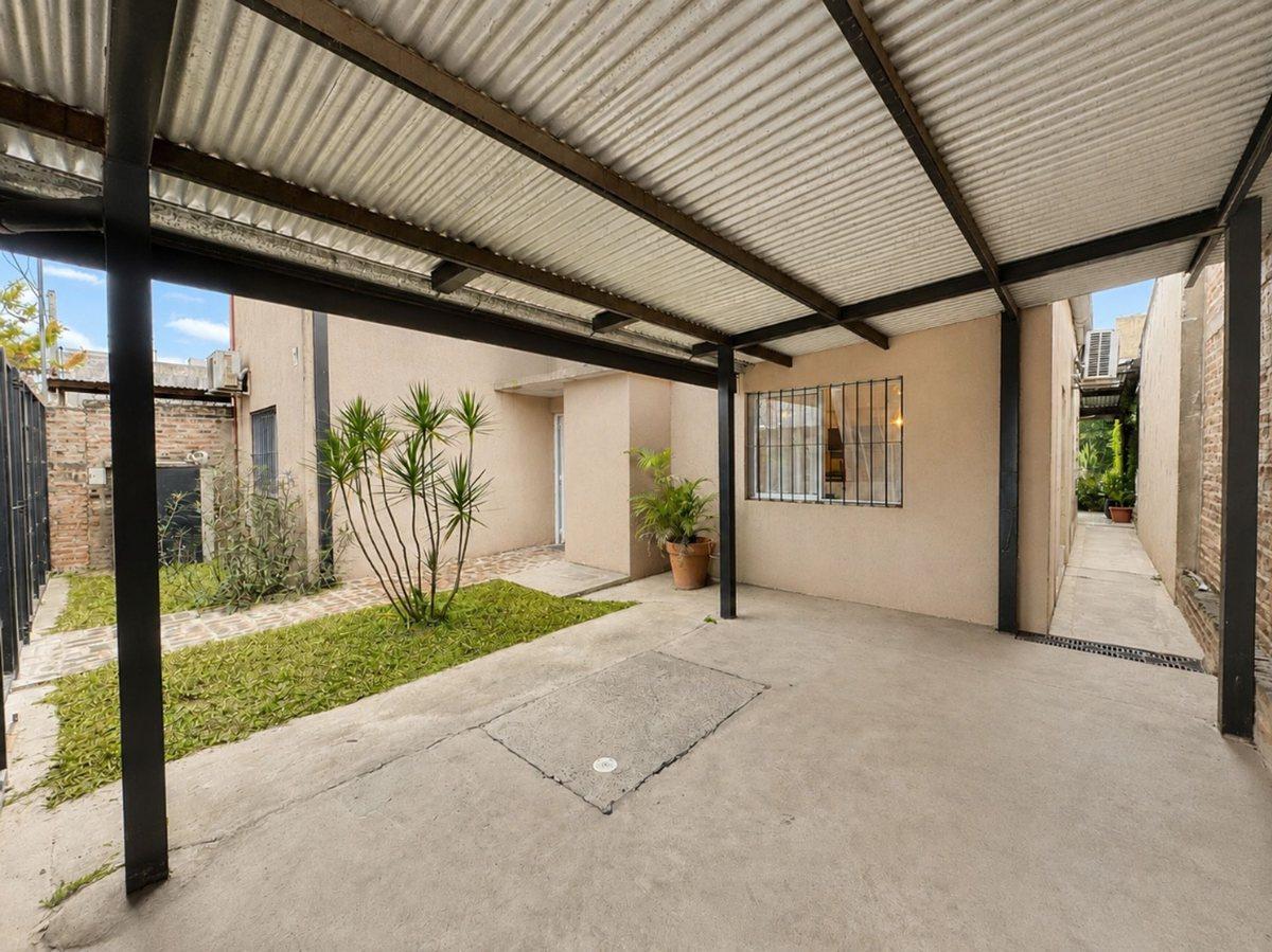 Foto de En Venta Casa de Dos Dormitorios con Piscina, imagen 1