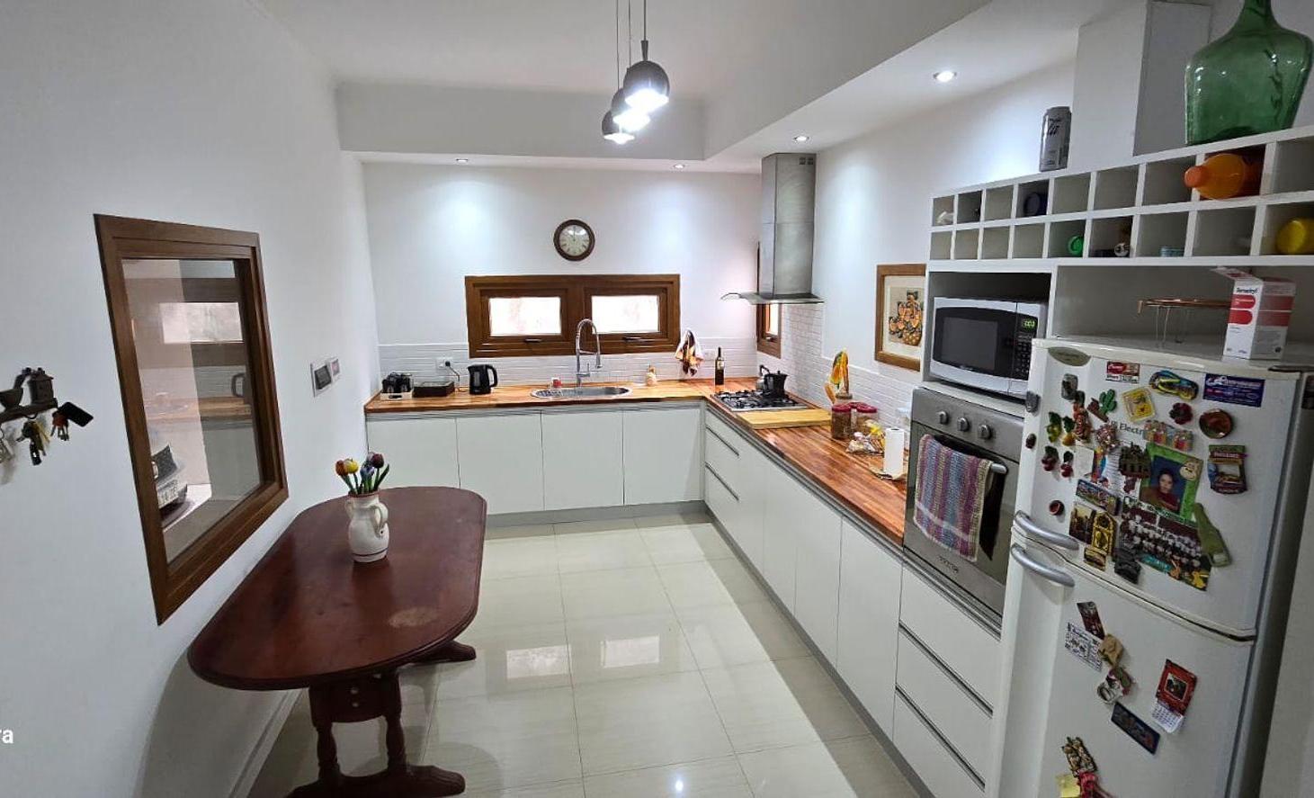 HERMOSA CASA EN VENTA, EN RECONQUISTA , SANTA FE