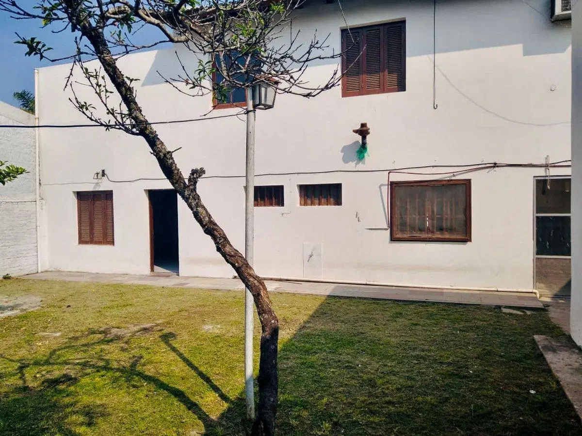 Casa en venta de 2 pisos, Barrio Carmen Luisa RQTA 5