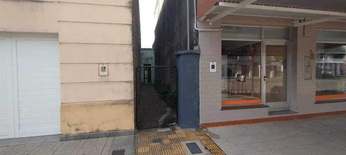 Se vende casa con terreno-Centro-Villa Ocampo 2