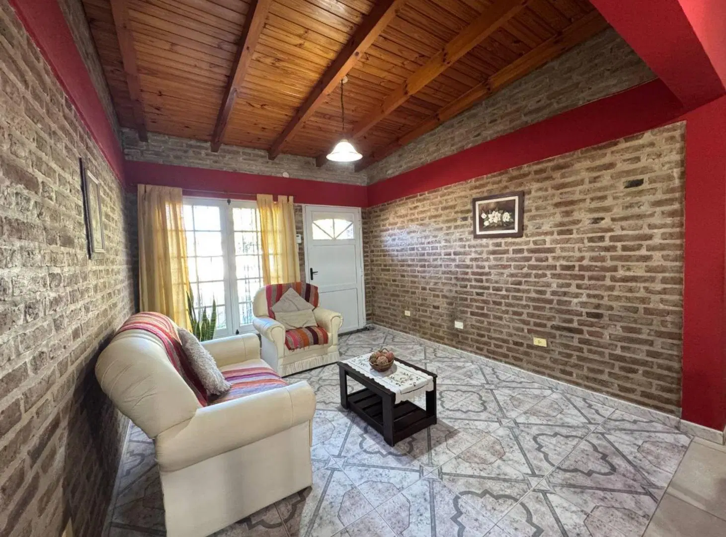Casa de 3 dormitorios en venta – Barrio Chapero 4