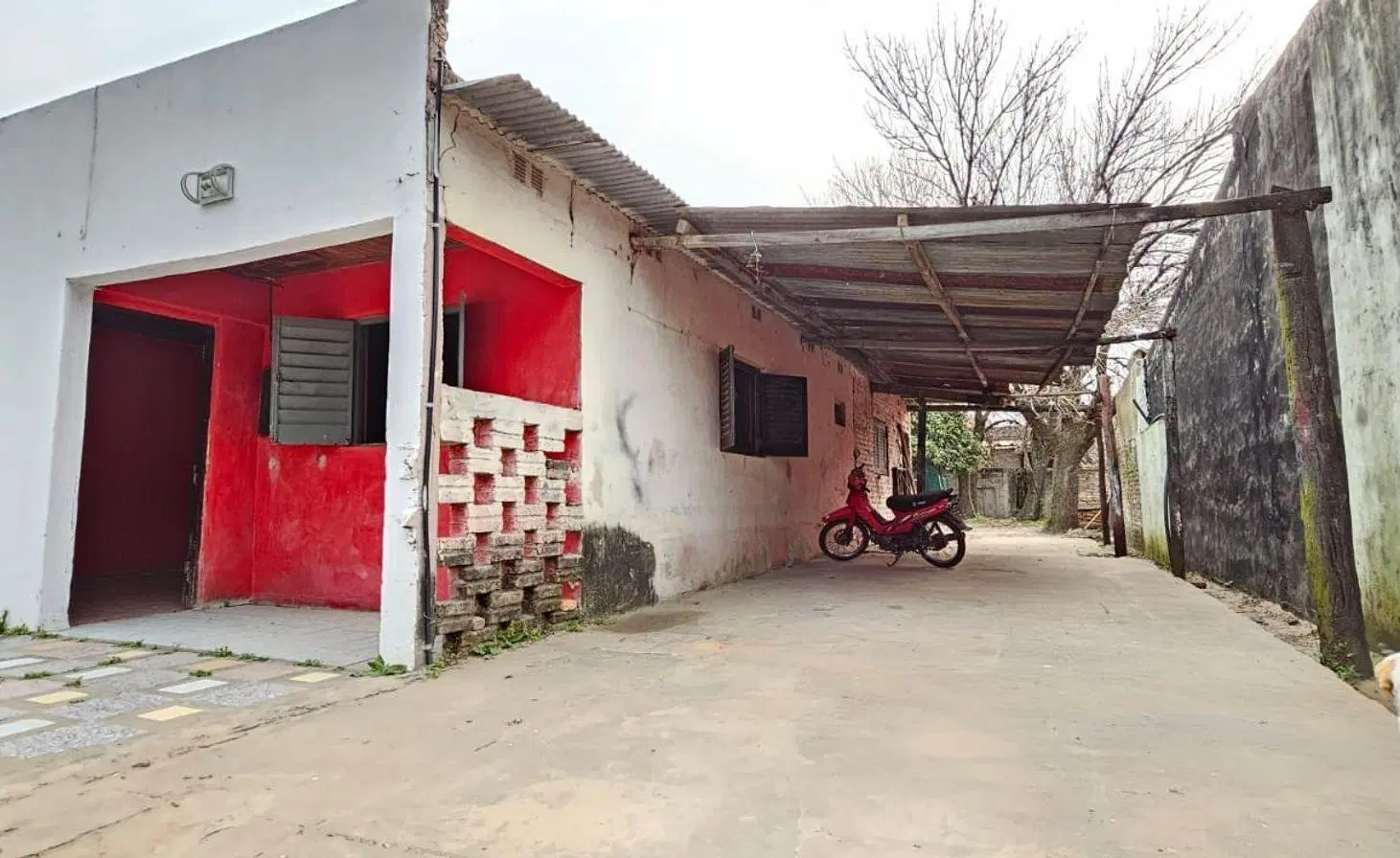 Se vende casa en Barrio América de Reconquista 2