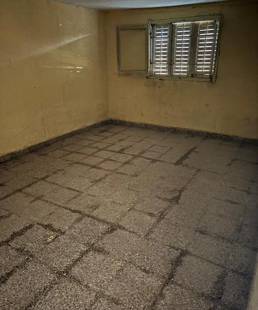 Se Vende Casa en Barrio Este 4