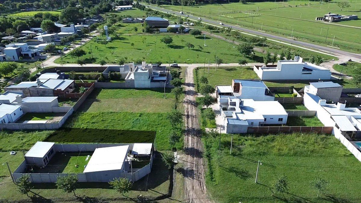 SE VENDE TERRENO EN LOS NARANJOS RECONQUISTA