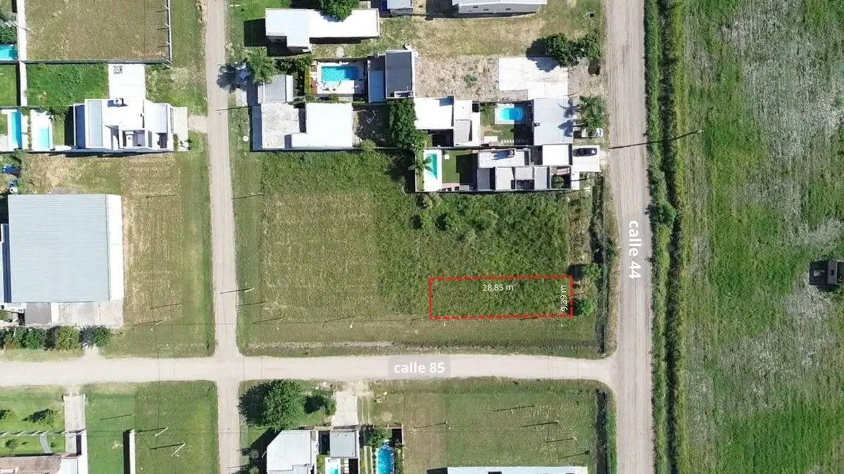 SE VENDE TERRENO FINANCIADO EN BARRIO MARTELOSSI 4