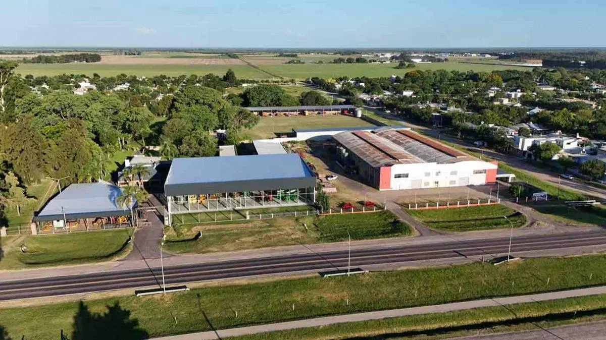 SALON COMERCIAL sobre Ruta RN N11 AVELLANEDA (Sta 5