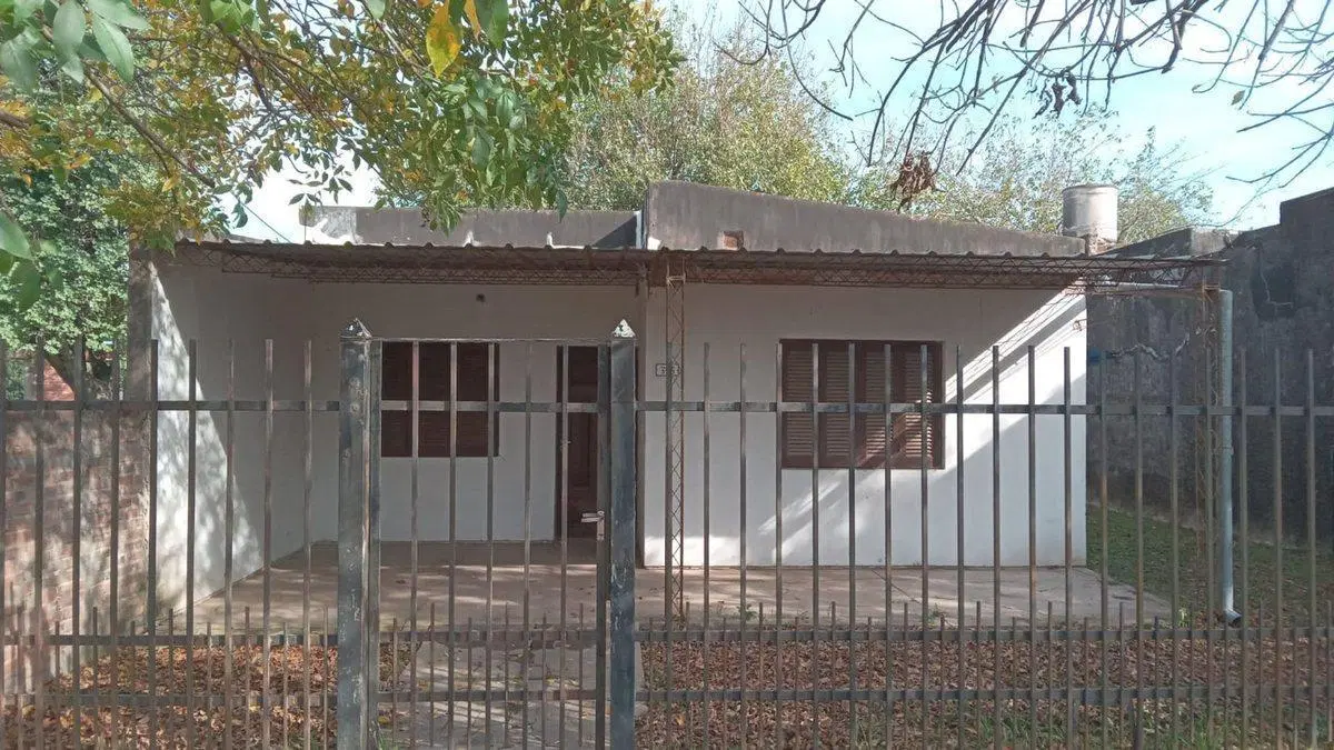 SE VENDE CASA EN RECONQUISTA, Bº LAS FLORES 4