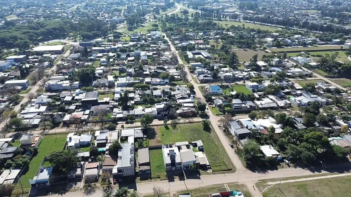 Se VENDE lote en barrio Las Flores Rqta. 3