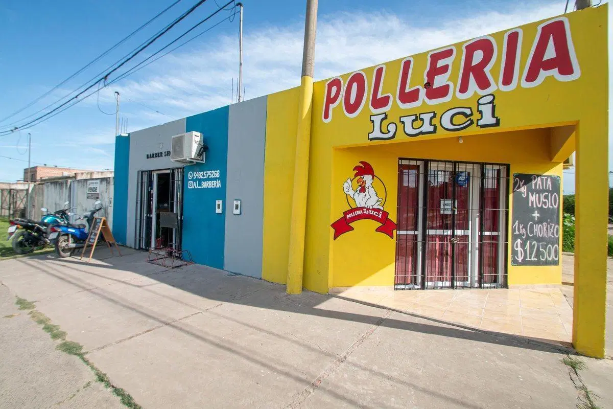 Se venden 2 locales sobre 47 (Islas Malvinas) Rqta 5