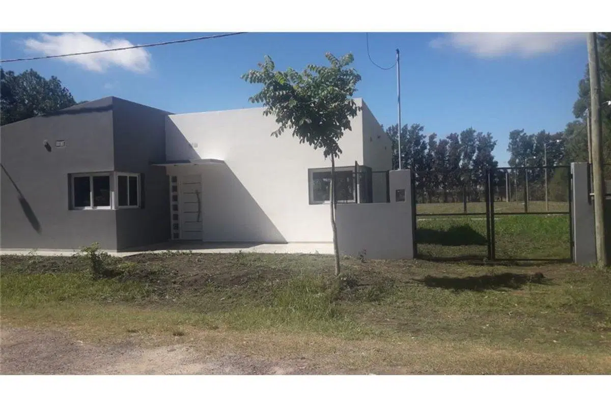 CASA QUINTA FINANCIADA EN VENTA EN RECONQUISTA 4
