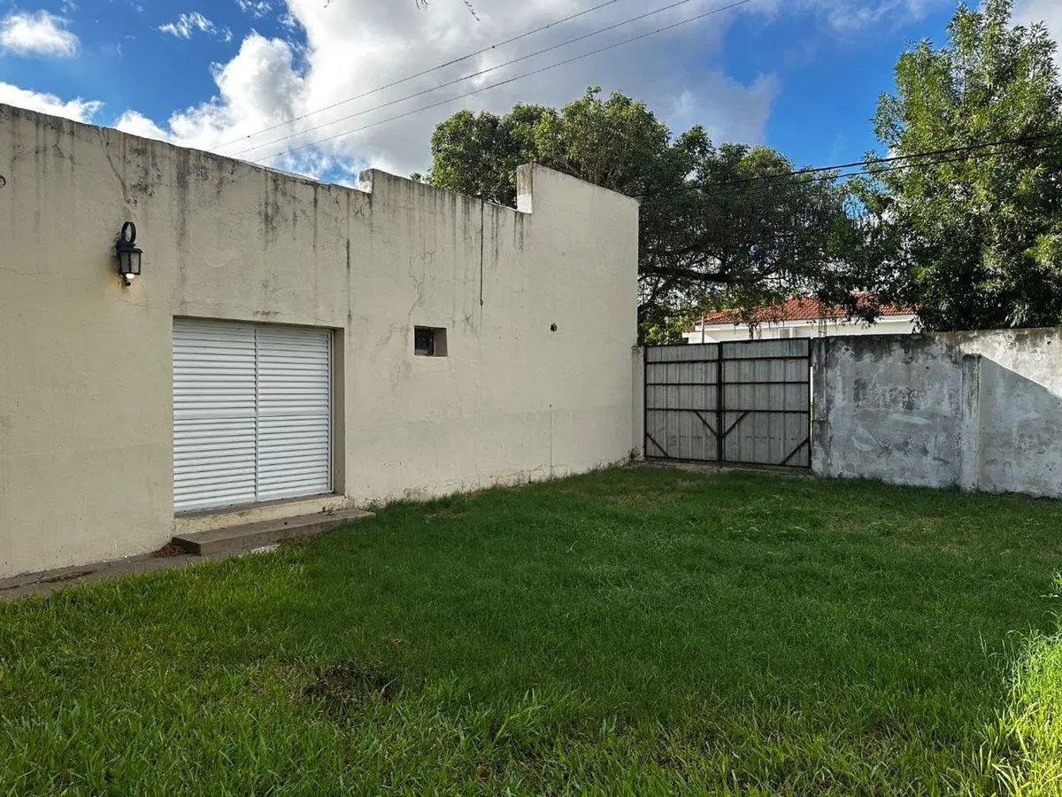Casa a refaccionar en Venta en Reconquista 4