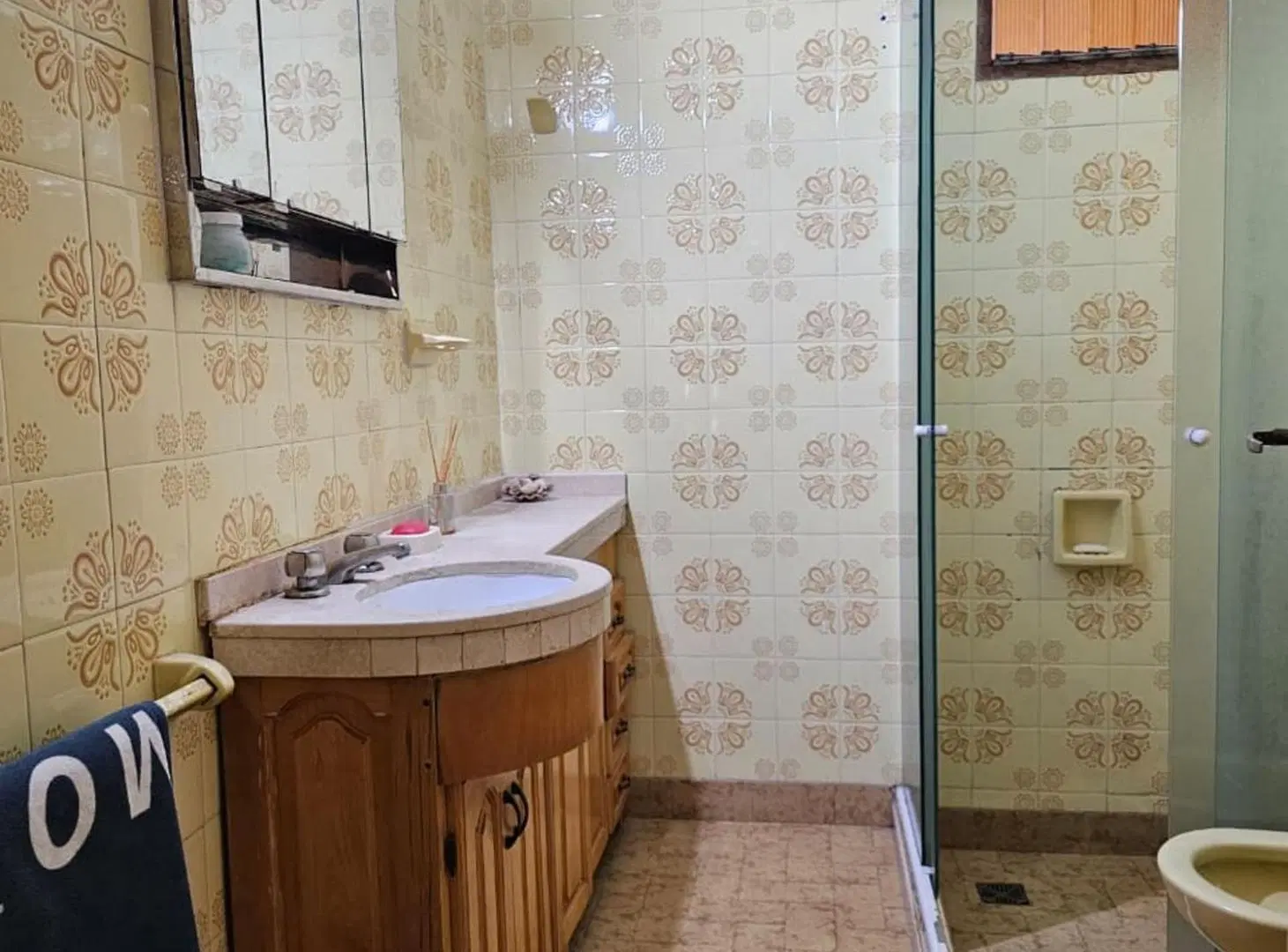 Casa con Local en Venta sobre Patricio Diez 5
