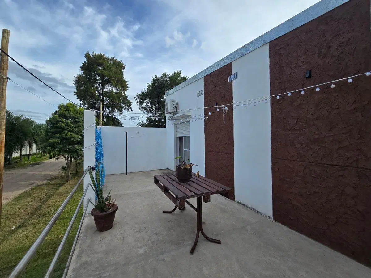Se vende casa en planta alta con dos locales 5