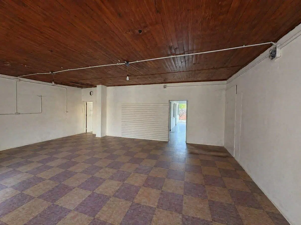 En Venta Casa a Refaccionar en Avellaneda 3