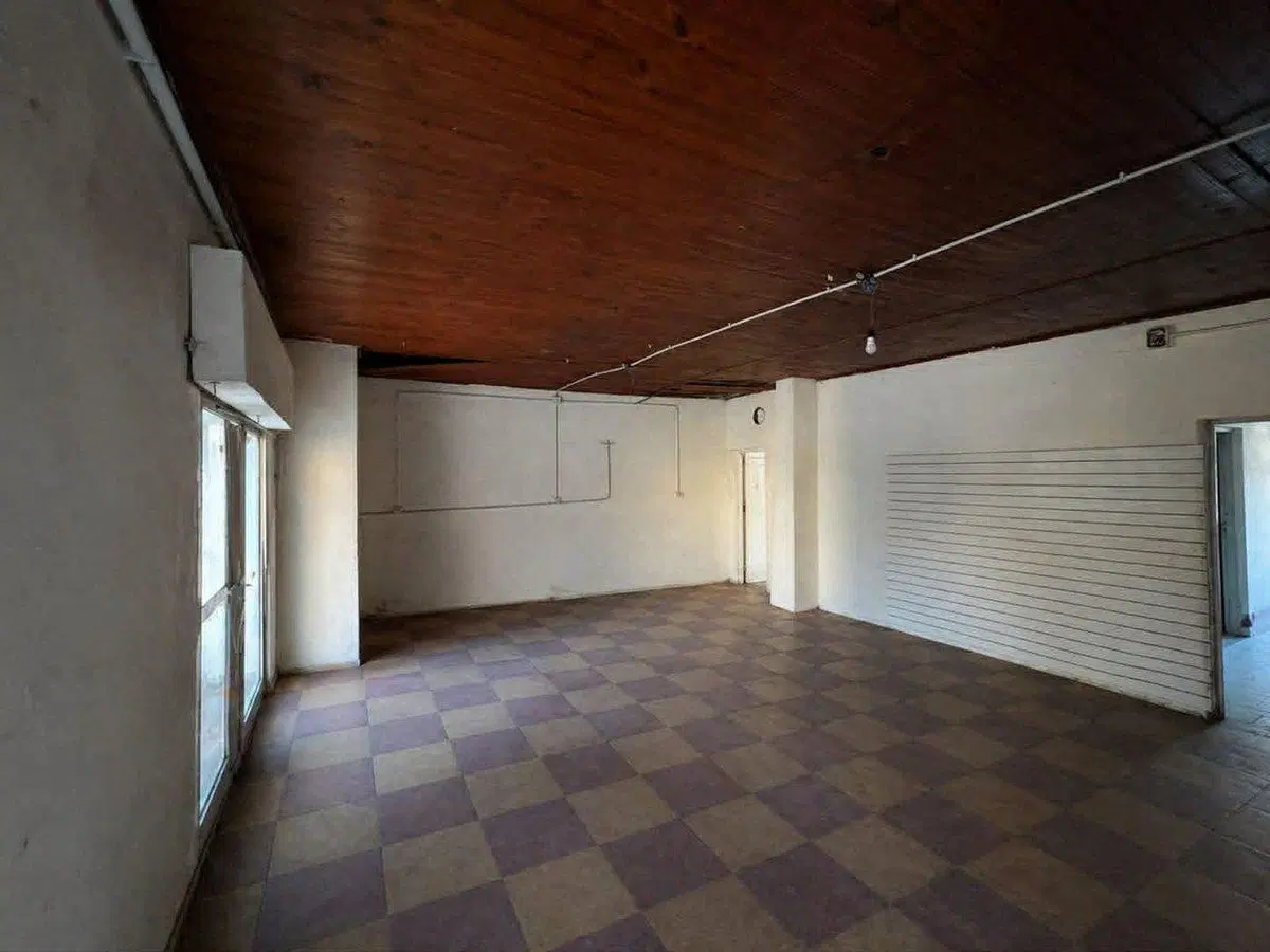 En Venta Casa a Refaccionar en Avellaneda 2