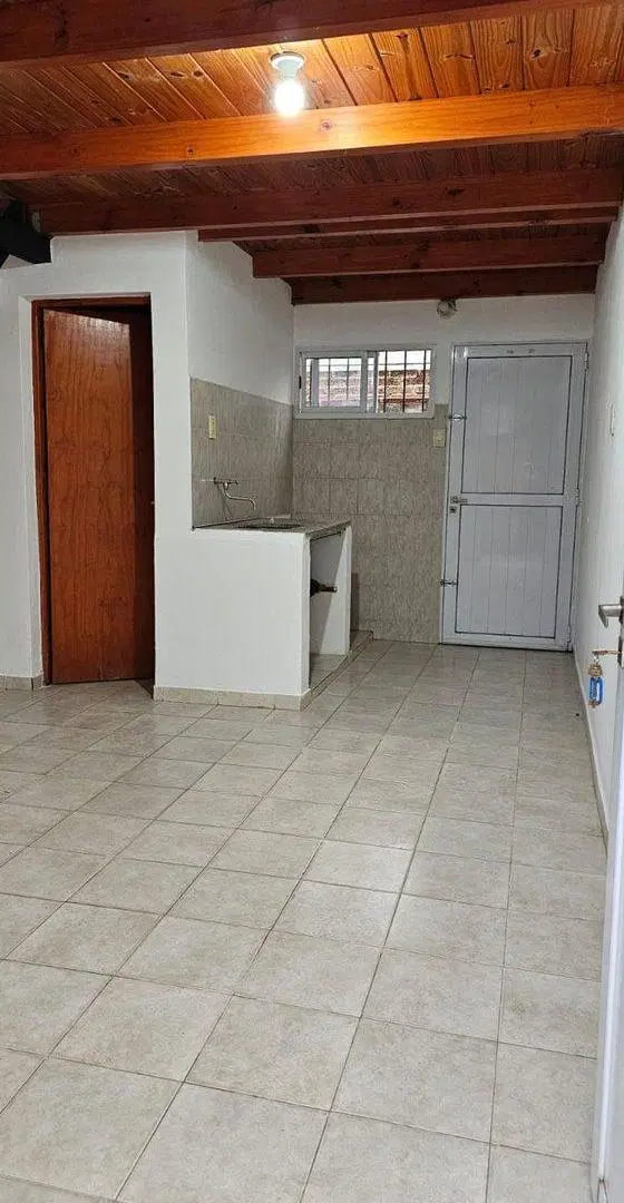 Se alquila Departamento de 1 dormitorio 3