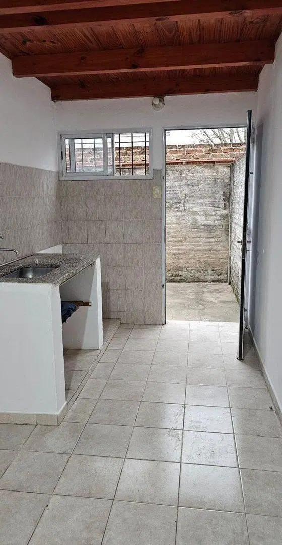 Se alquila Departamento de 1 dormitorio 2