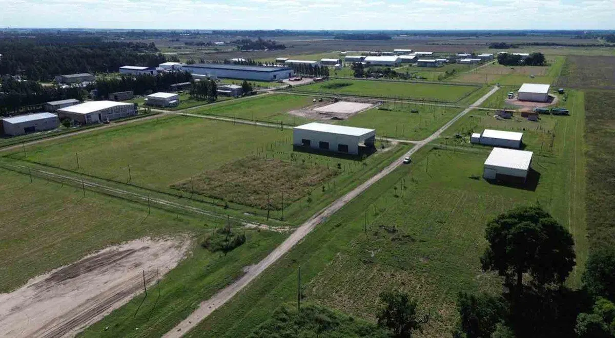 TERRENO de gran superficie Parque Industrial AVDA 2