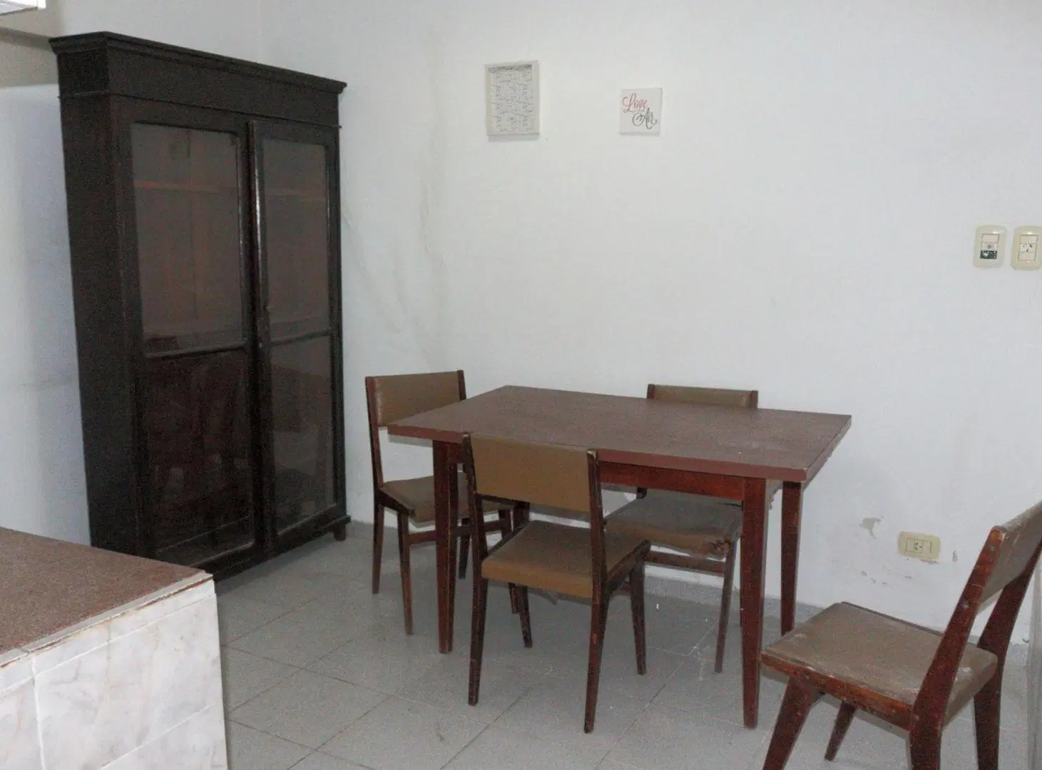 SE VENDE CASA(2 DEPTOS) EN RECONQUISTA 5