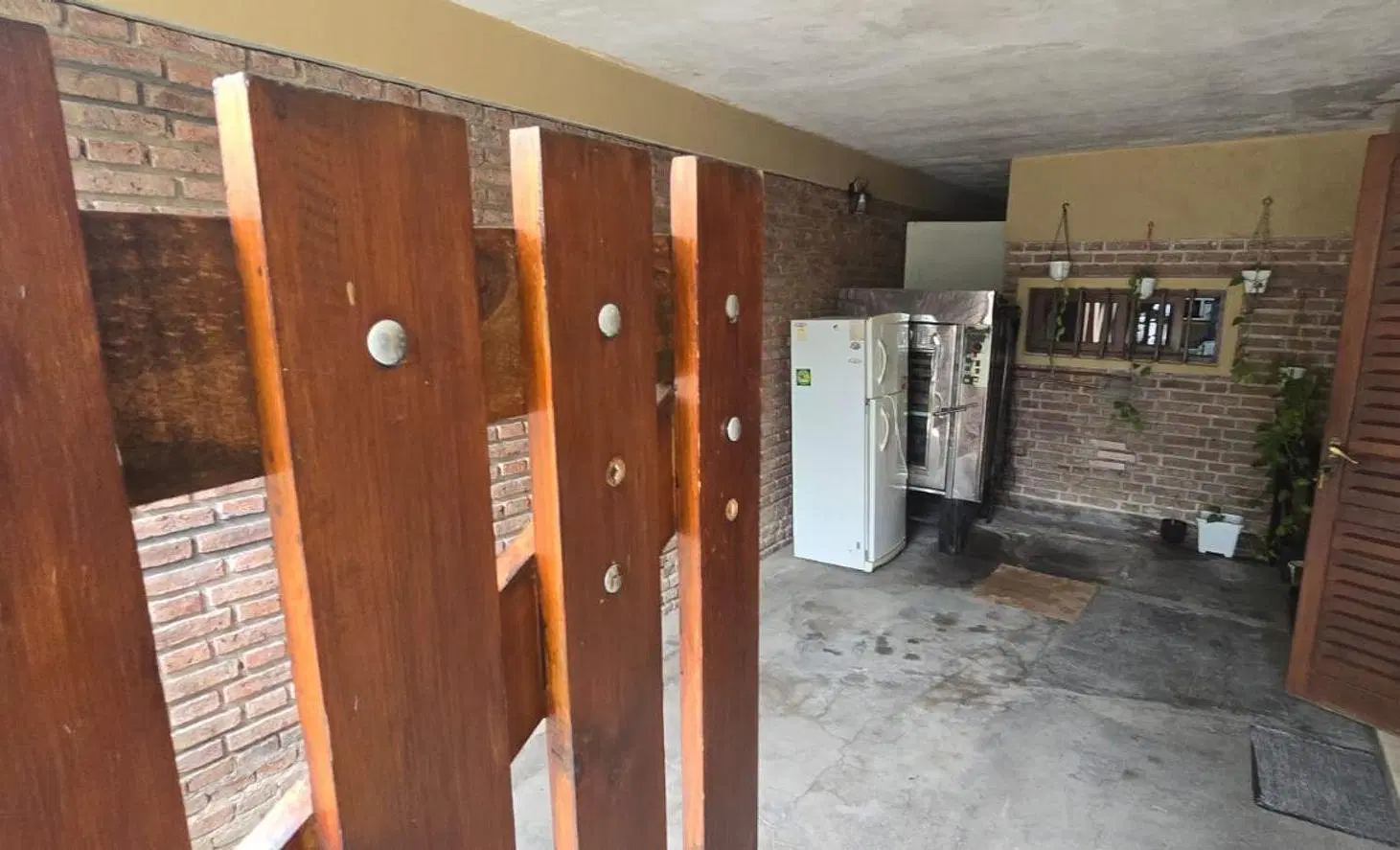 Se vende casa céntrica en Avellaneda 8