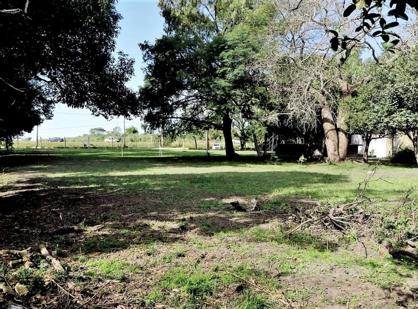 SE VENDE CASA QUINTA CON PILETA EN RECONQUISTA 4