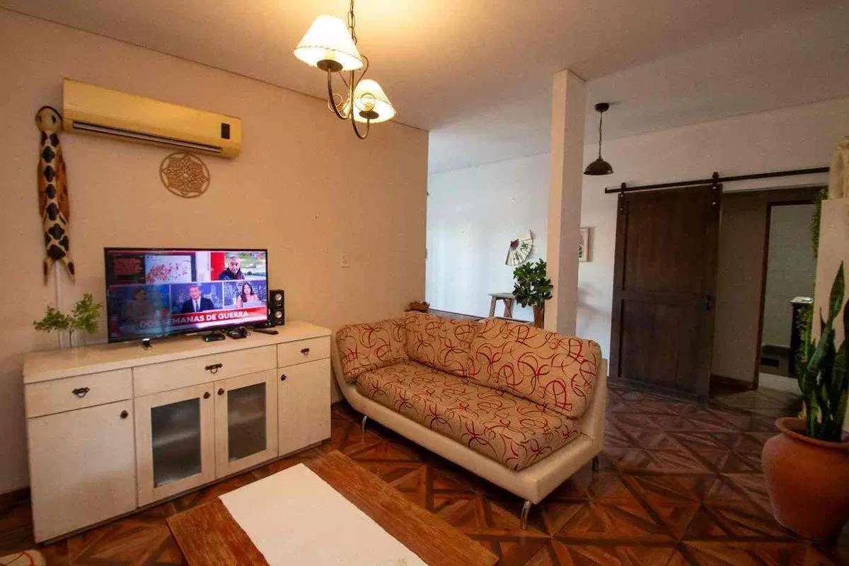 Se vende casa en B° Martelossi Reconquista 4