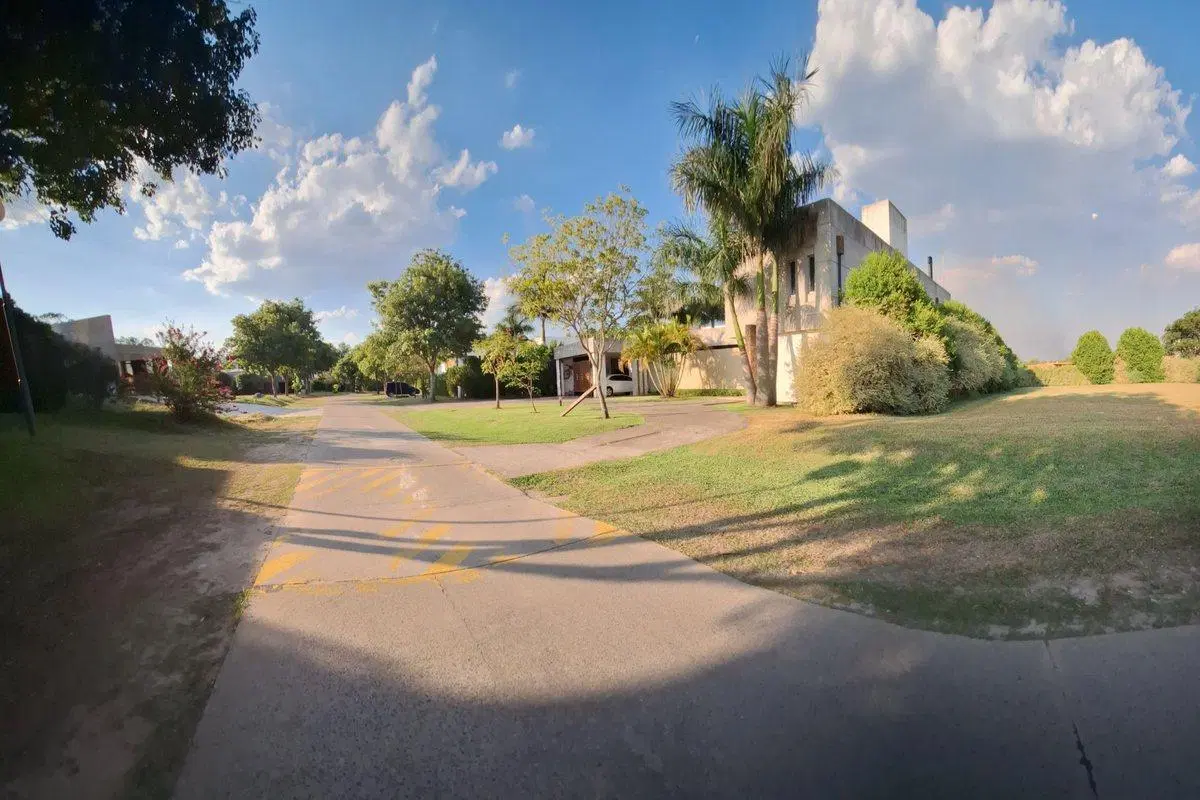 Lote en Venta Club de Campo La Rural 4
