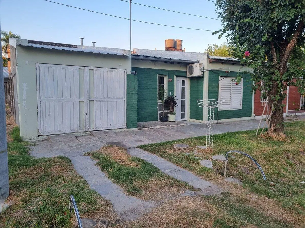 CASA EN VENTA – B° ITATÍ, AVELLANEDA 2