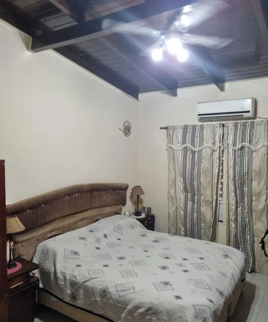 CASA EN VENTA – B° ITATÍ, AVELLANEDA 5