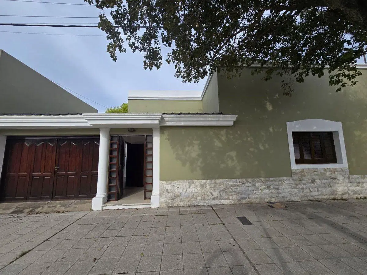 Se vende casa en Bolivar 533 3