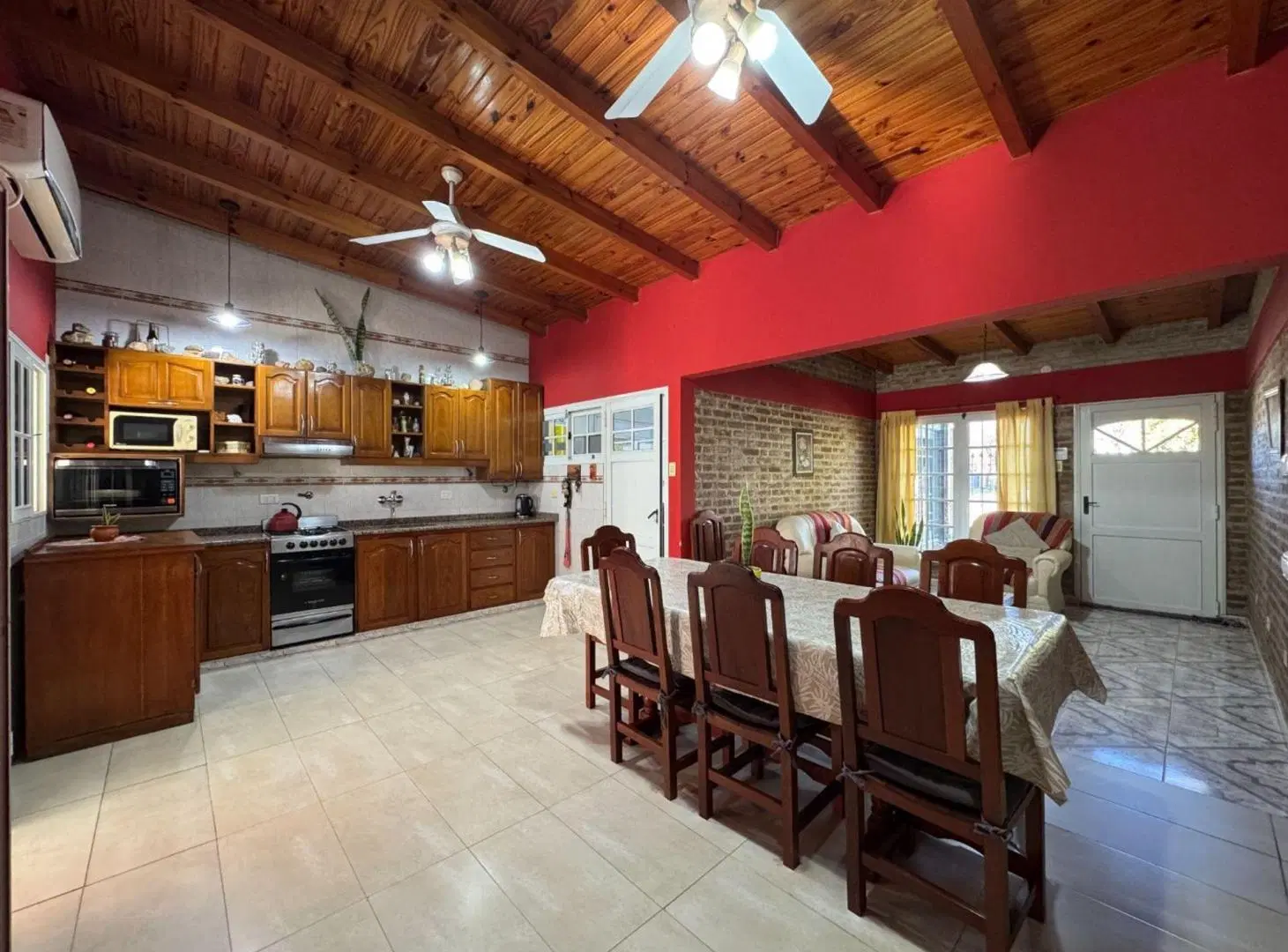 Casa de 3 dormitorios en venta – Barrio Chapero 2