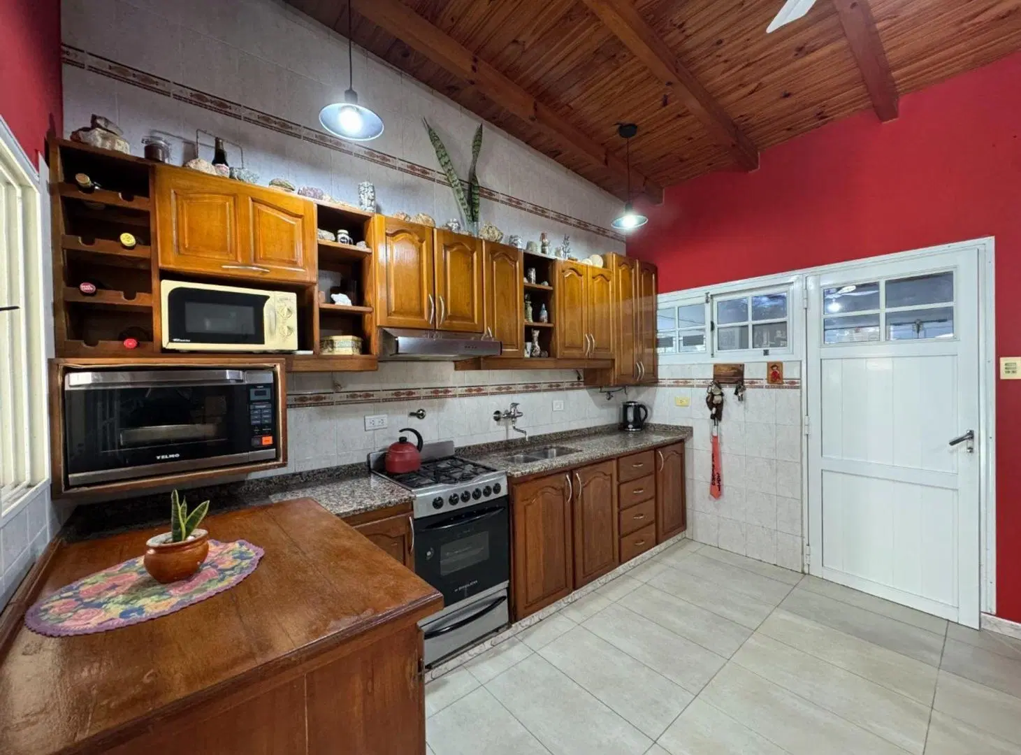 Casa de 3 dormitorios en venta – Barrio Chapero 3