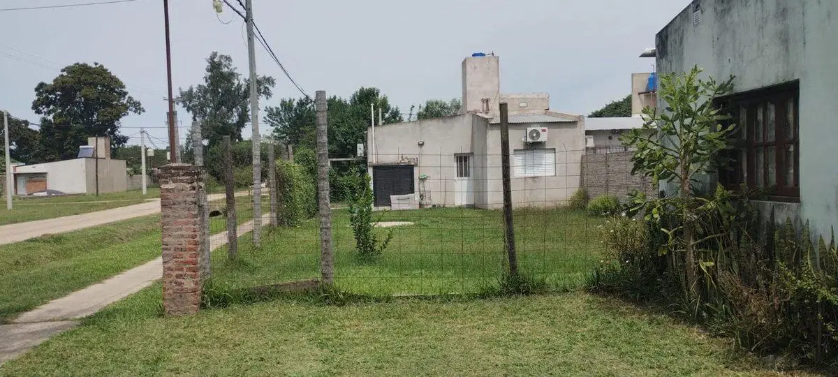 Se vende casa 2 dorm-Barrio Asunción-Reconquista 2