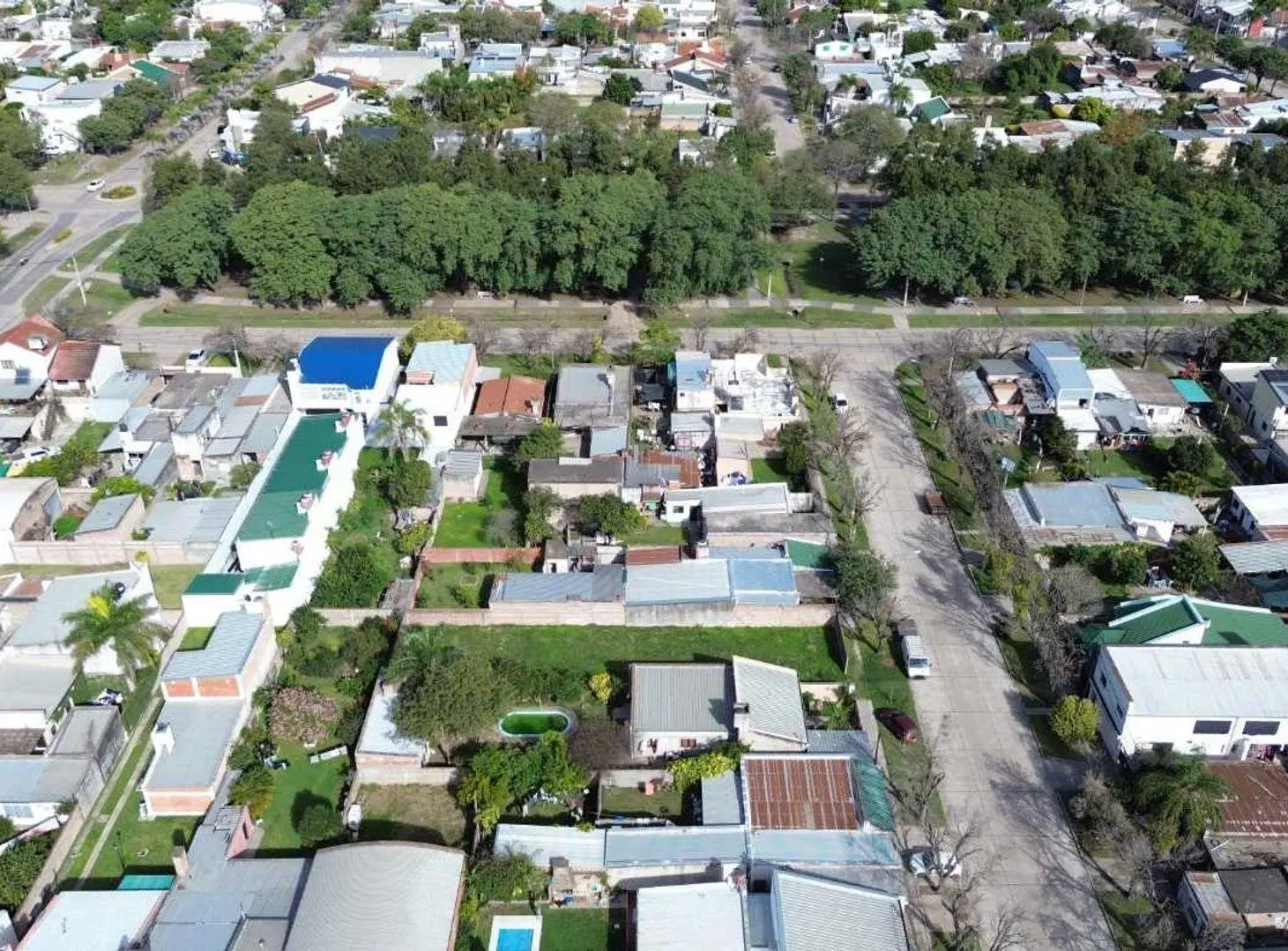 Se vende terreno en B° Padre Celso Avellaneda 4