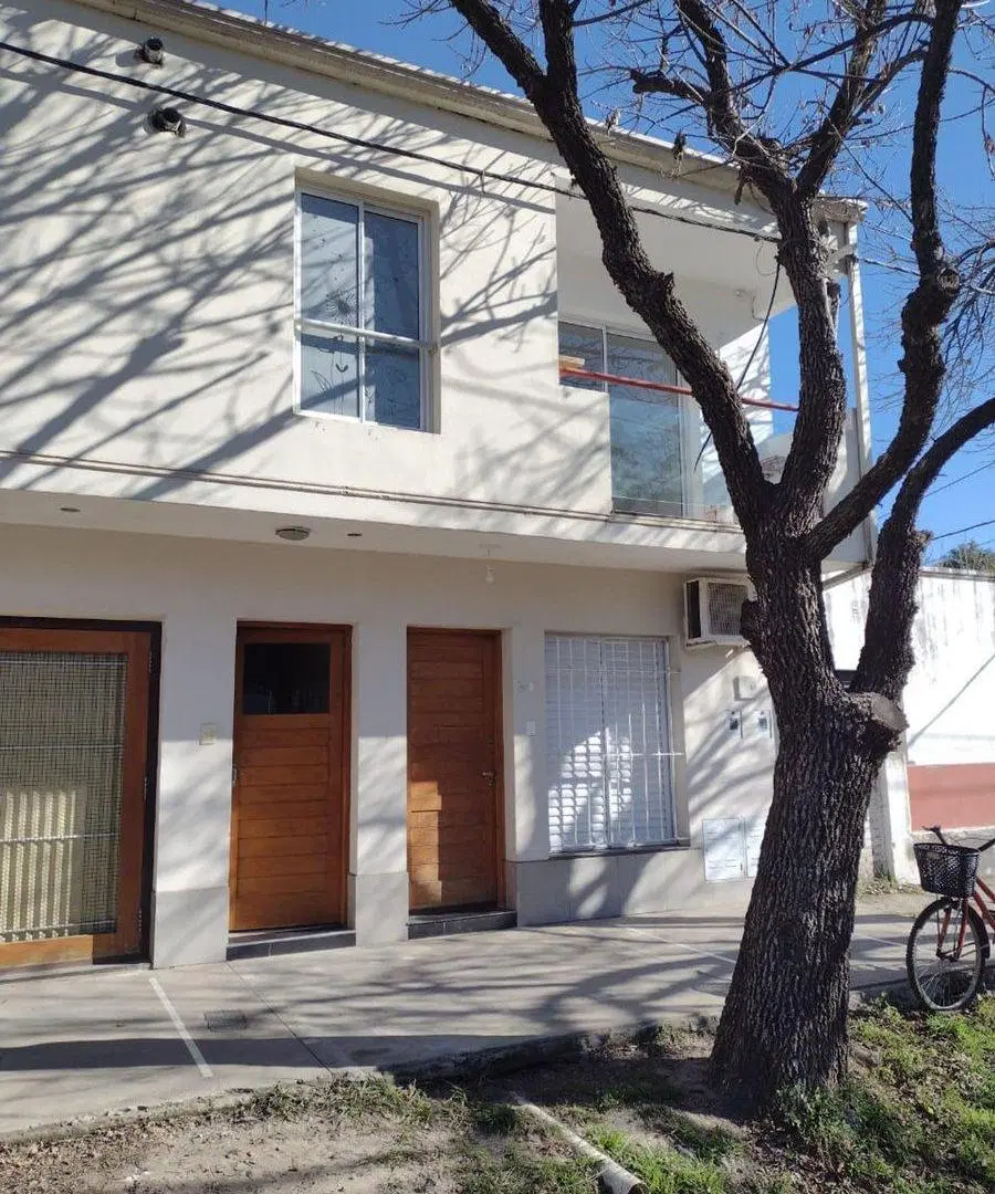 Dpto en Venta ituzaingo 1616 planta alta. 1