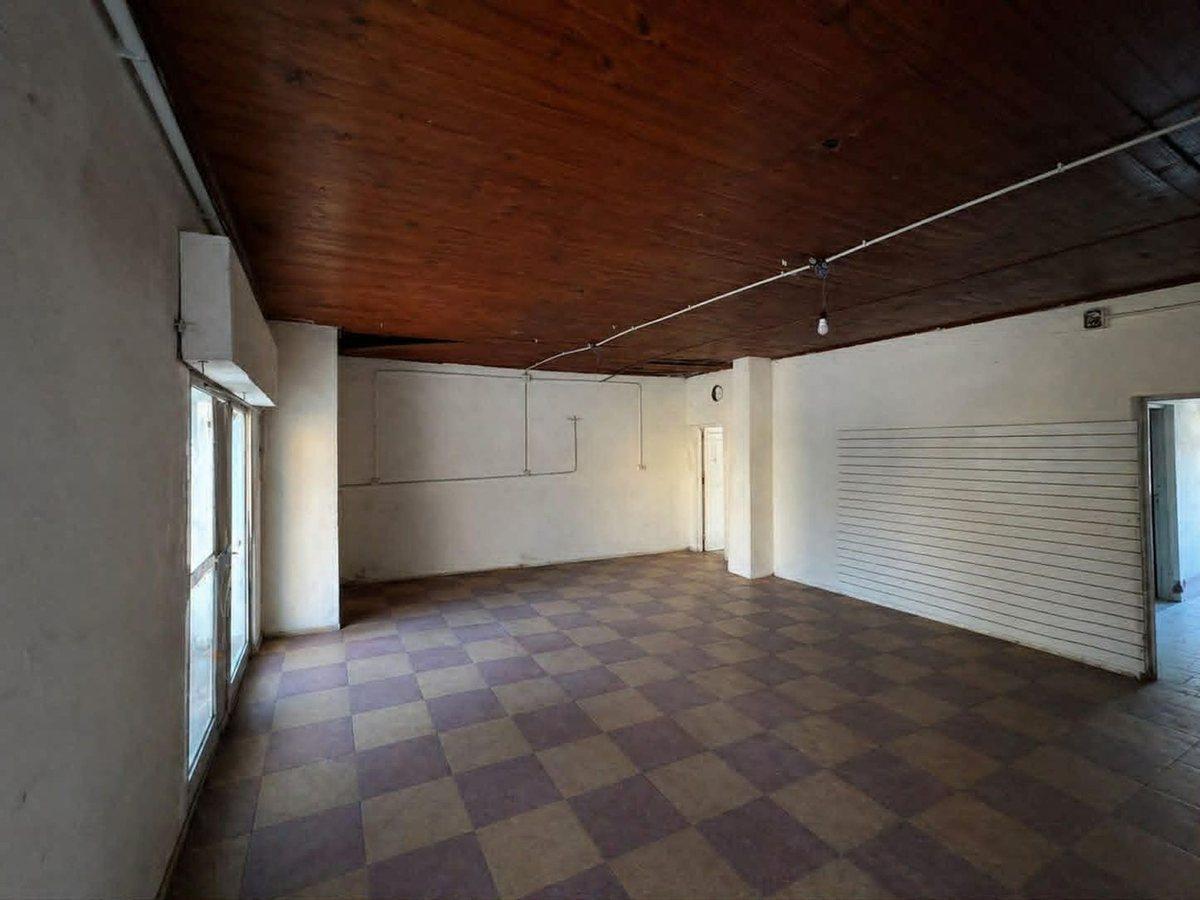 Foto de En Venta Casa a Refaccionar en Avellaneda, imagen 3