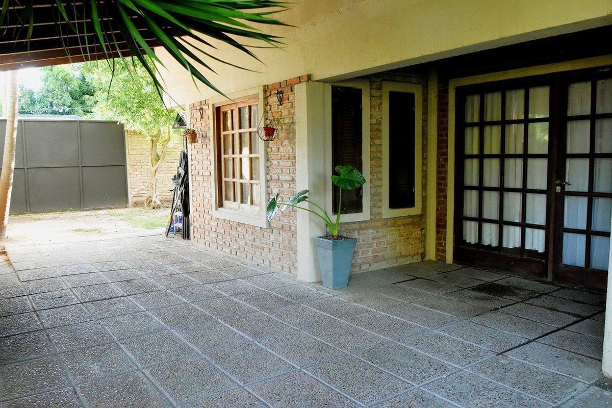 Foto de SE VENDE CASA EN RECONQUISTA, SOBRE F. ROSSI 2596, imagen 1
