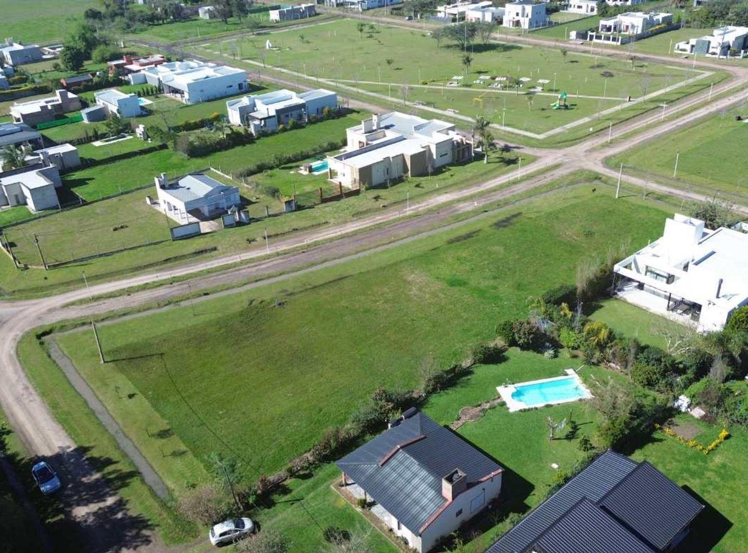 Foto de TERRENO EN ESQUINA BARRIO AIRE Y SOL AVELLANEDA, imagen 4